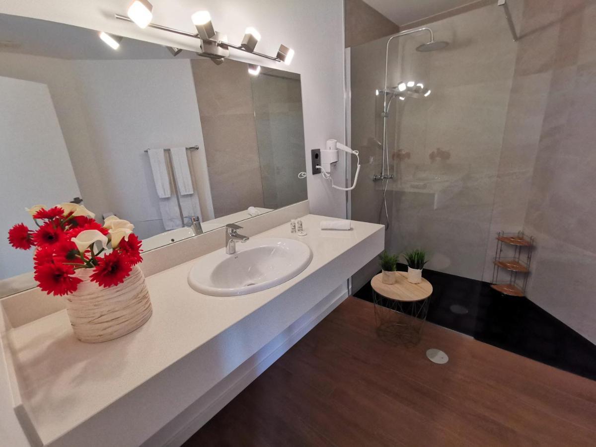 Charming Studios In Calheta Beach - Villa Esmeralda 외부 사진