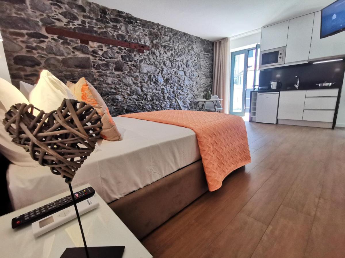 Charming Studios In Calheta Beach - Villa Esmeralda 외부 사진
