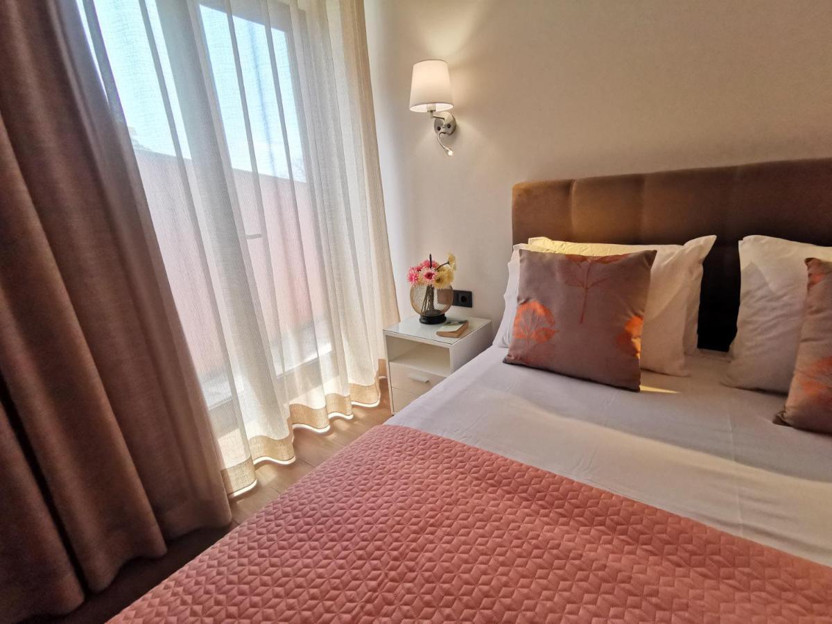 Charming Studios In Calheta Beach - Villa Esmeralda 외부 사진